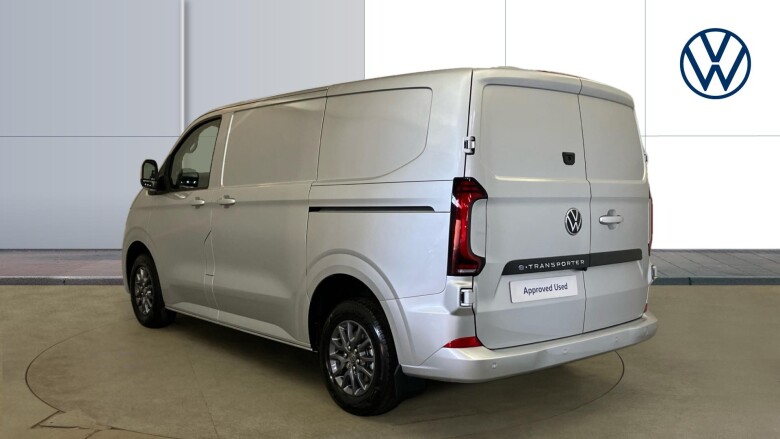 Volkswagen Transporter T32 Swb Electric 160kW 65kWh Commerce Pro Van Auto